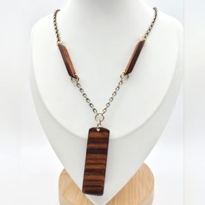 Wood Grain Pendant Necklace Silver Tone Chain Vintage 1970s Retro Boho